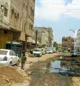 استمرار معاناة أهالي المنصورة جراء طفح مياه المجاري