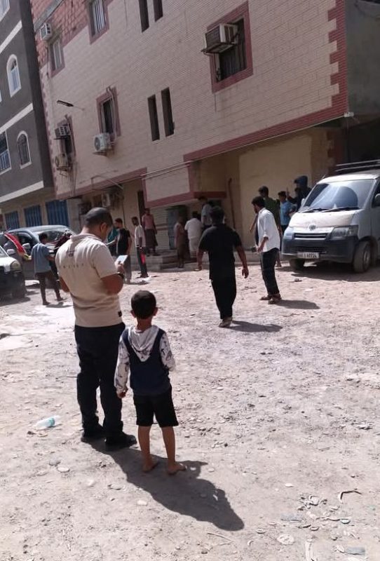 أعتداء وتحطيم لمحتويات مقر صحيفة (عدن الغد) من قبل فلول الانتقالي قبل قليل