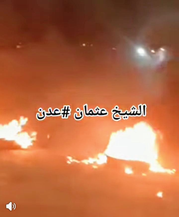 عدن.. تظاهرة لمالكي الداجات النارية المصادرة أثناء سيطرة مليشيا الانتقالي المنحل