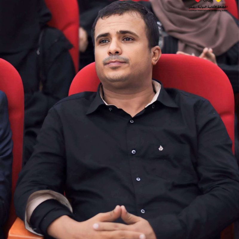 عدن.. نيابة الصحافة تبطل دعوى الانتقالي المنحل ضد الصحفي عبدالرحمن أنيس