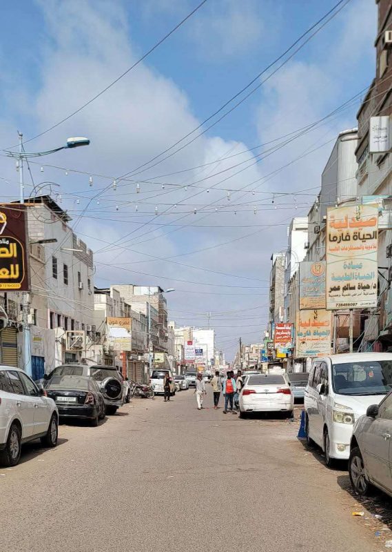 عدن.. سرقة سيارة مواطن من أمام منزله بالشيخ عثمان