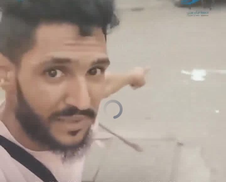 شاب عدني يشكو تدمير مسطر رزقه على يد عناصر أمنية ومواطنون يتساءلون عن موقف الأمن من الجرائم الشنيعة بالمدينة