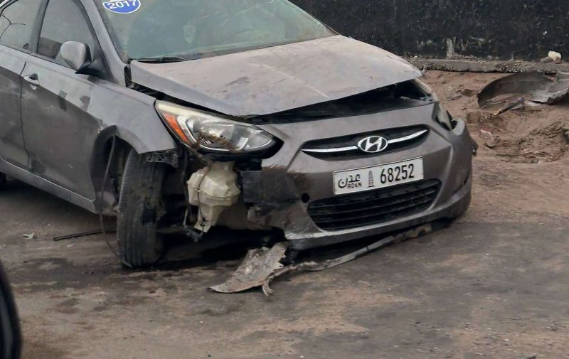 عدن.. حادث مروري بخط الجسر البحري قبل قليل
