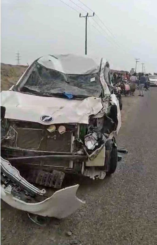 عدن.. إصابة سائق ونفوق ثلاثة جمال في حادث بالقرب من قرية مصعبين