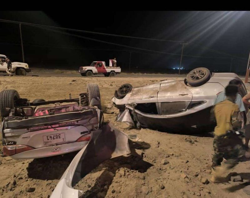عدن.. وفاة شخصين وإصابة ثالث في حادث مروري على خط البريقة