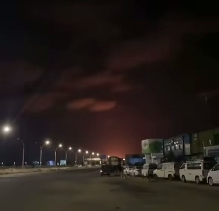 مواطنون بعدن.. دوي قصف مقر التحالف أيقظنا من النوم
